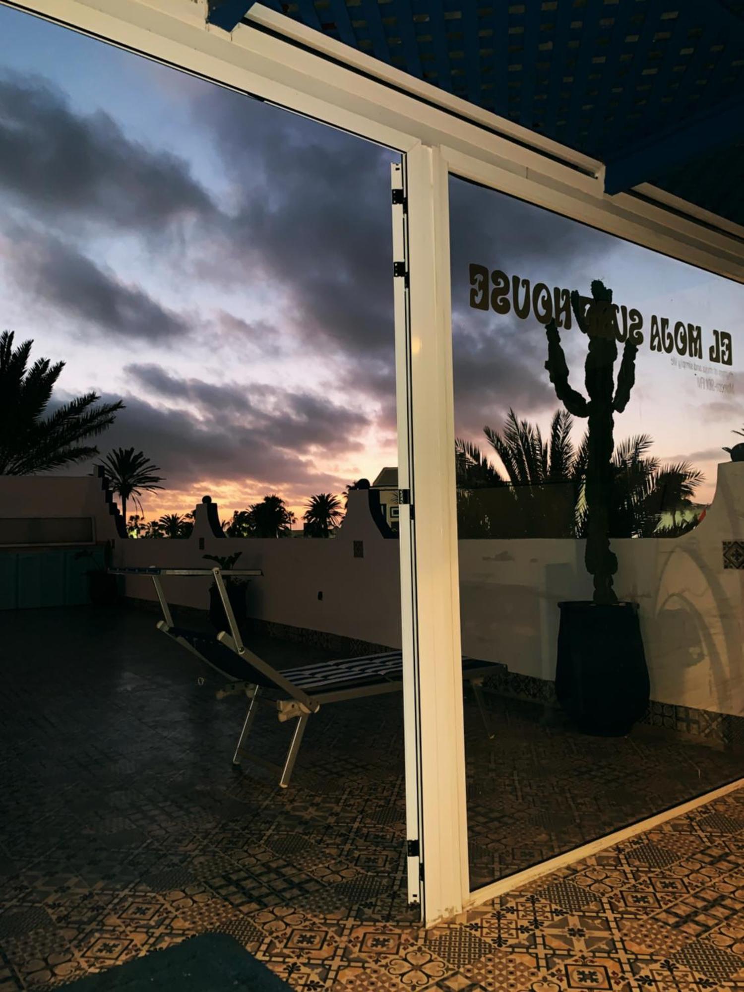 Hotel El Moja Surfhouse Sidi Ifni Esterno foto